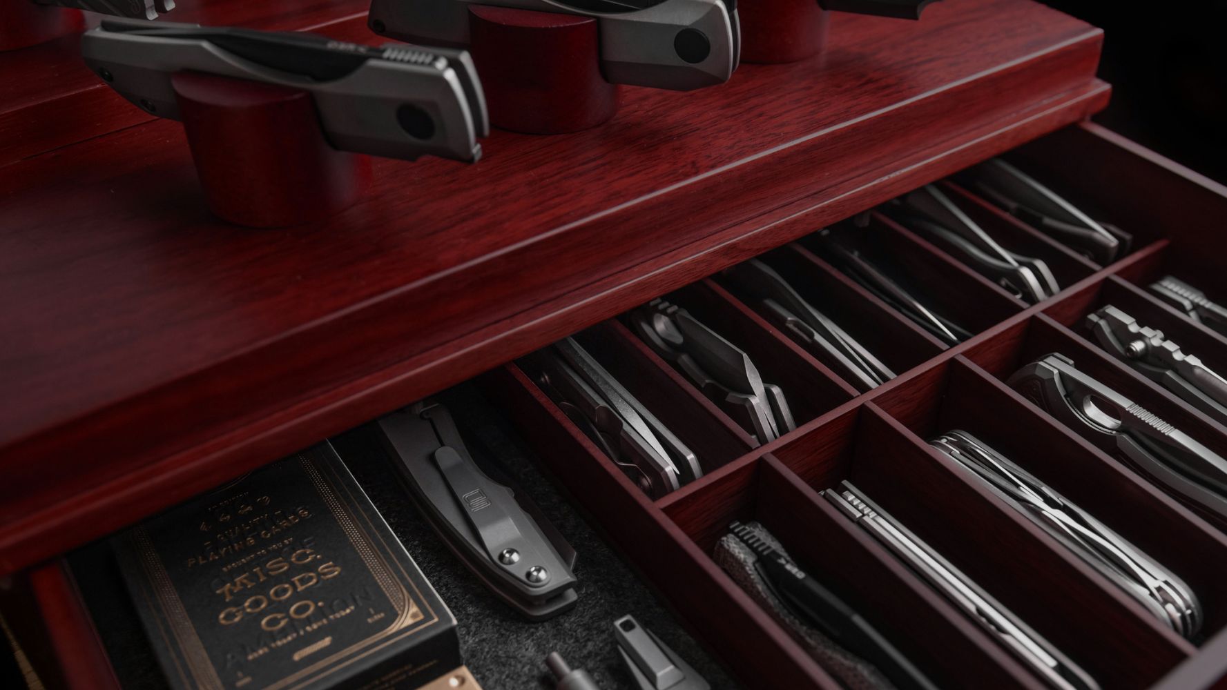The Armory | Pocket Knife Display Case | Box for Knives | Display 